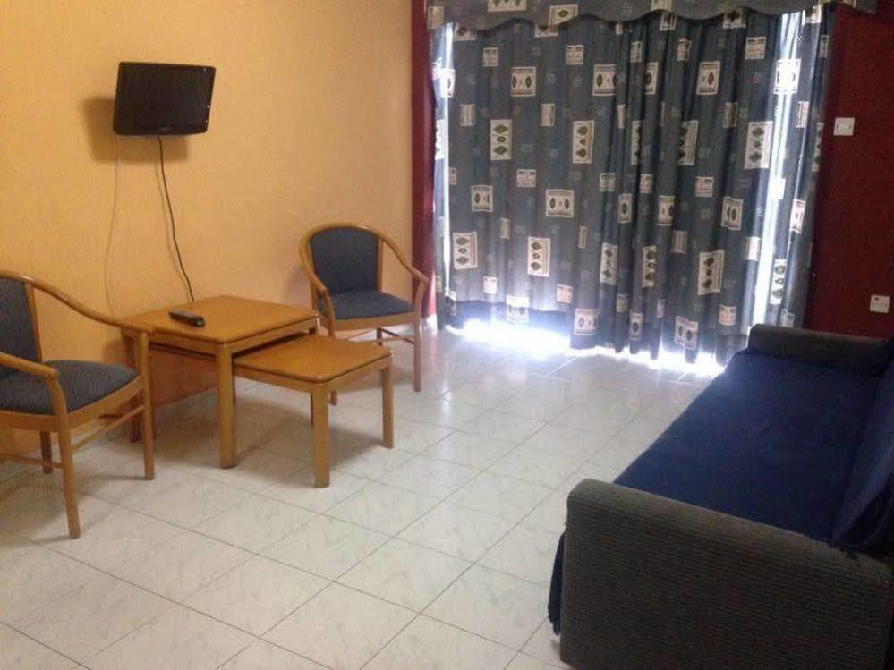 Lobelia Apartments Limassol Extérieur photo