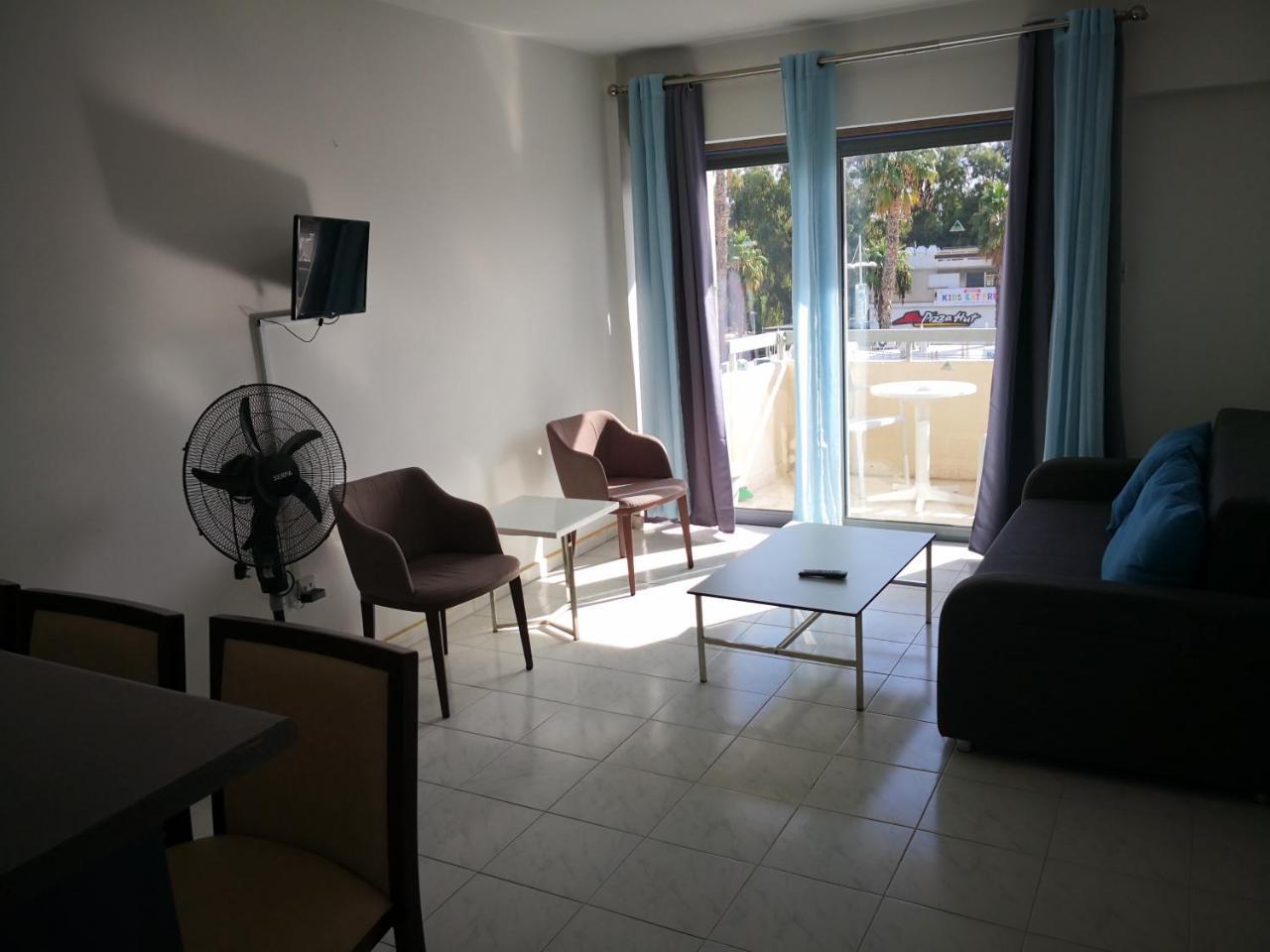 Lobelia Apartments Limassol Extérieur photo