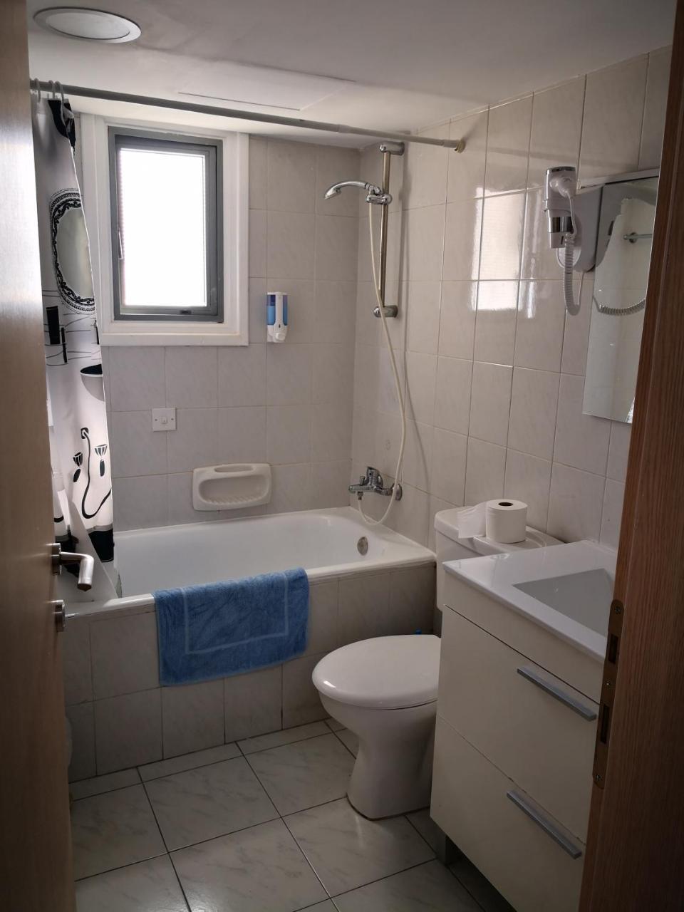 Lobelia Apartments Limassol Extérieur photo